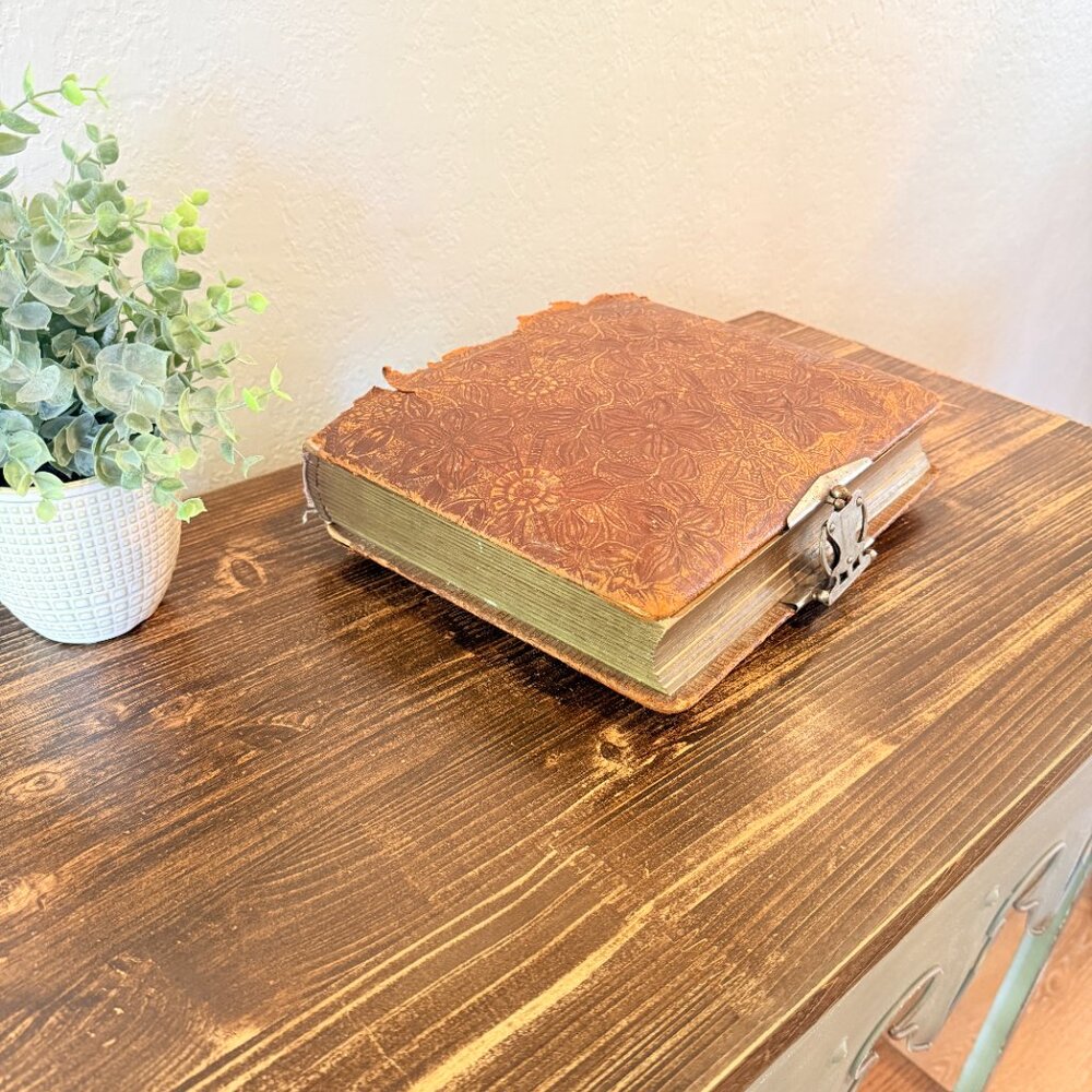 142-Year-Old Victorian Leather Photo Album - Picture 5 of 16